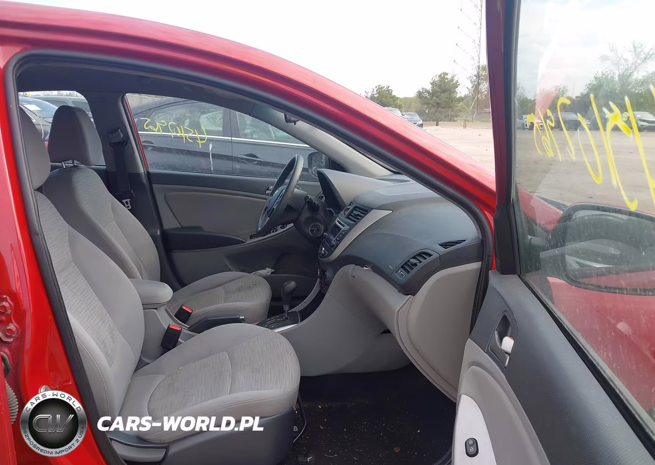 2017 Hyundai Accent Value Edition VIN:KMHCT4AE5HU360029 - 5