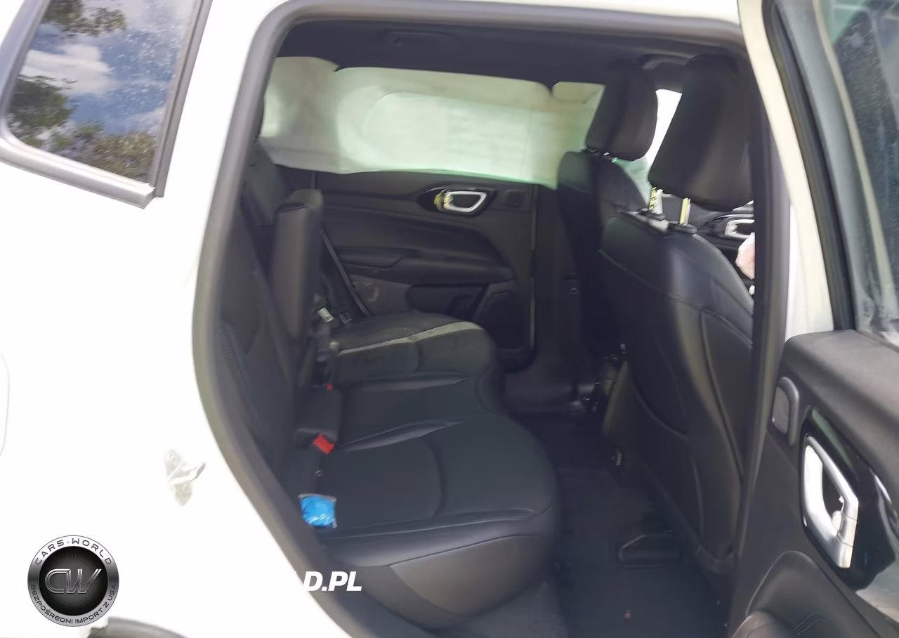 2025 Jeep Compass Limited 4X4 VIN:3C4NJDCN7ST591838 - 8