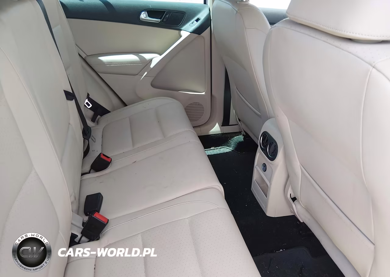 2012 Volkswagen Tiguan Se VIN:WVGBV7AX6CW552825 - 8