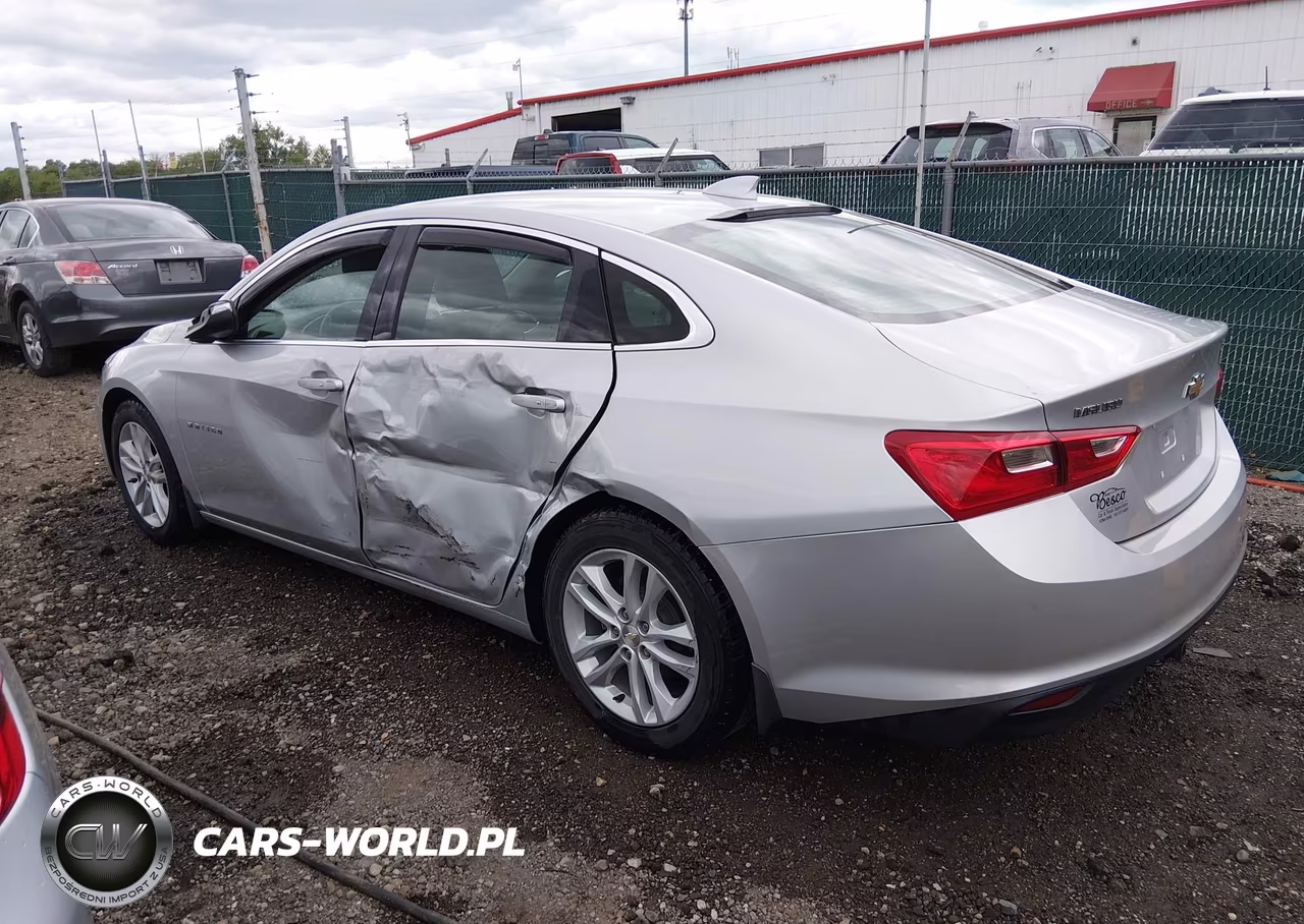 2018 Chevrolet Malibu Lt VIN:1G1ZD5ST3JF265664 - 3