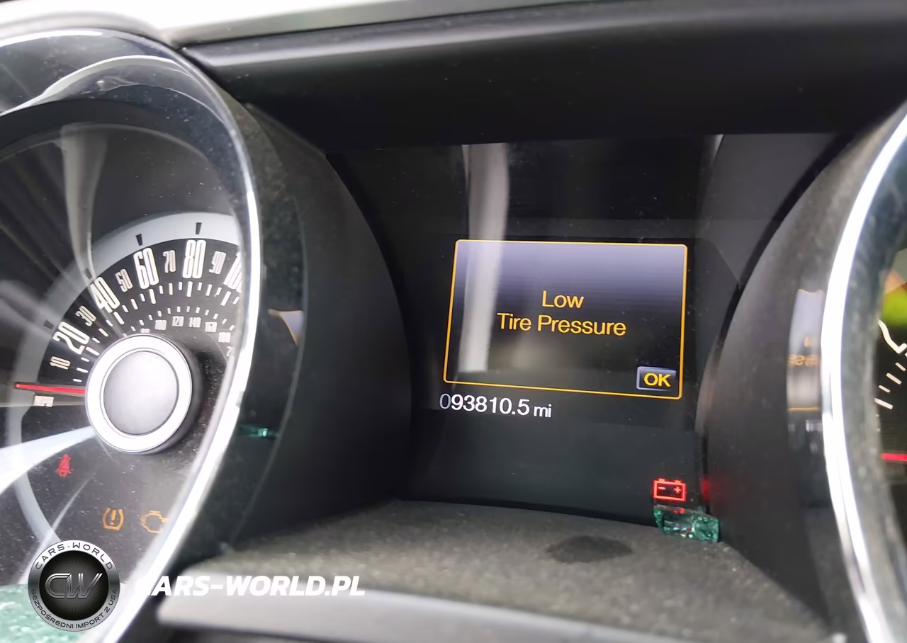 2013 Ford Mustang V6 Premium VIN:1ZVBP8AM3D5261746 - 7
