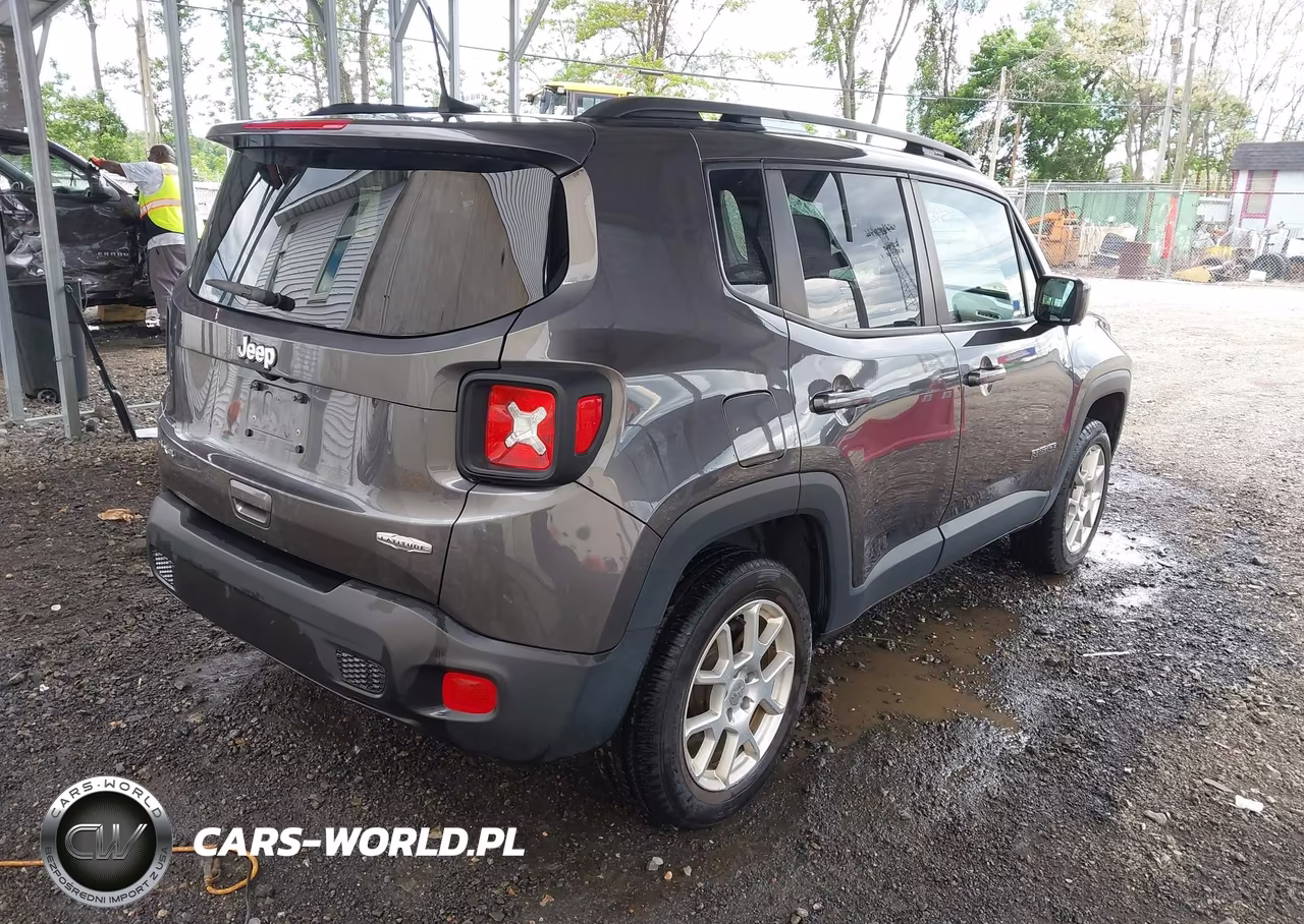 2020 Jeep Renegade Latitude 4X4 VIN:ZACNJBBB8LPL73344 - 4