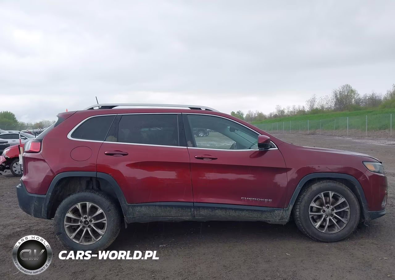 2019 Jeep Cherokee Latitude Plus 4X4 VIN:1C4PJMLB9KD108208 - 14