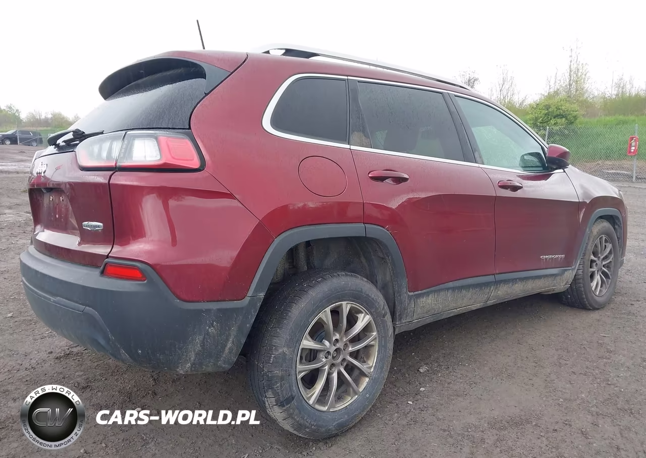 2019 Jeep Cherokee Latitude Plus 4X4 VIN:1C4PJMLB9KD108208 - 4