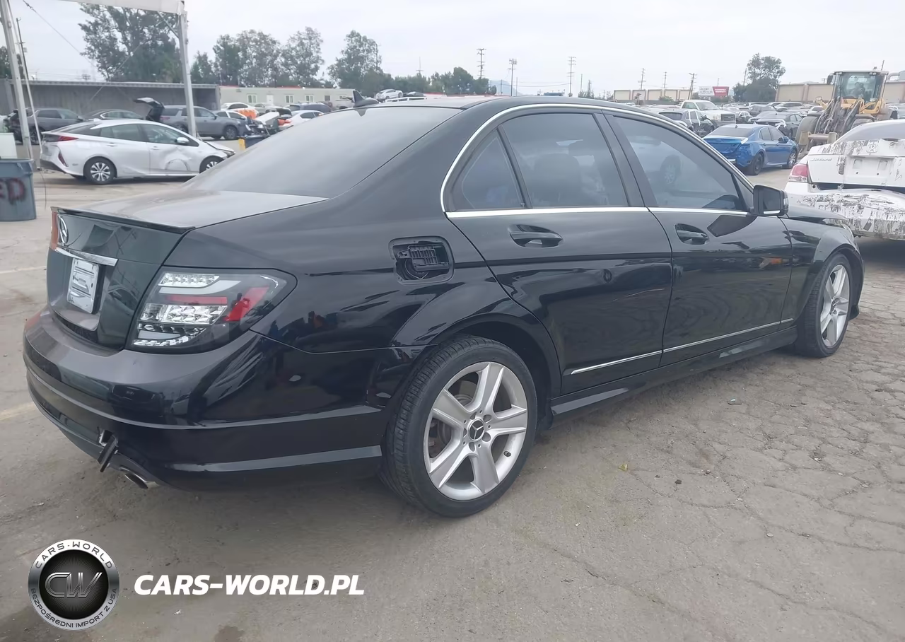 2011 Mercedes-Benz C 300 Luxury-Sport VIN:WDDGF5EB7BA515455 - 4