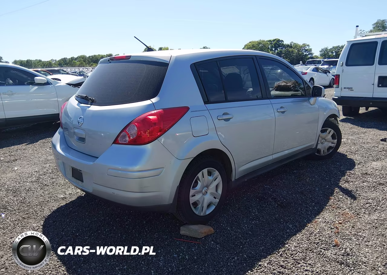 2010 Nissan Versa 1.8S VIN:3N1BC1CP6AL381665 - 4