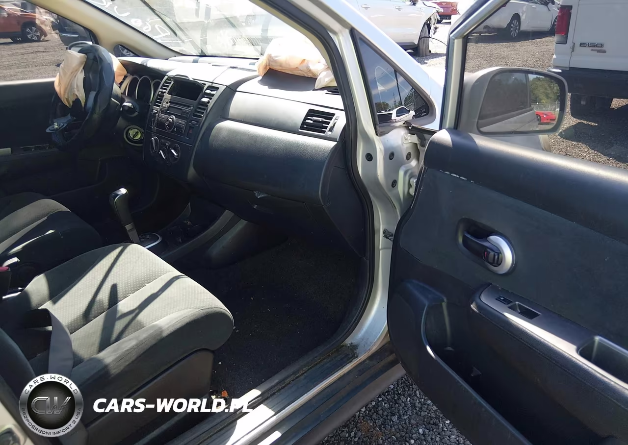 2010 Nissan Versa 1.8S VIN:3N1BC1CP6AL381665 - 5