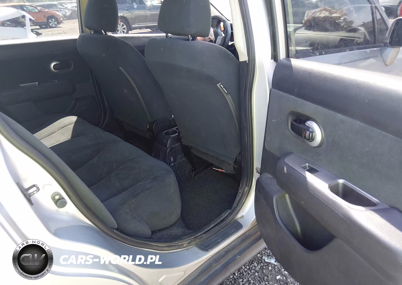 2010 Nissan Versa 1.8S VIN:3N1BC1CP6AL381665 - 8