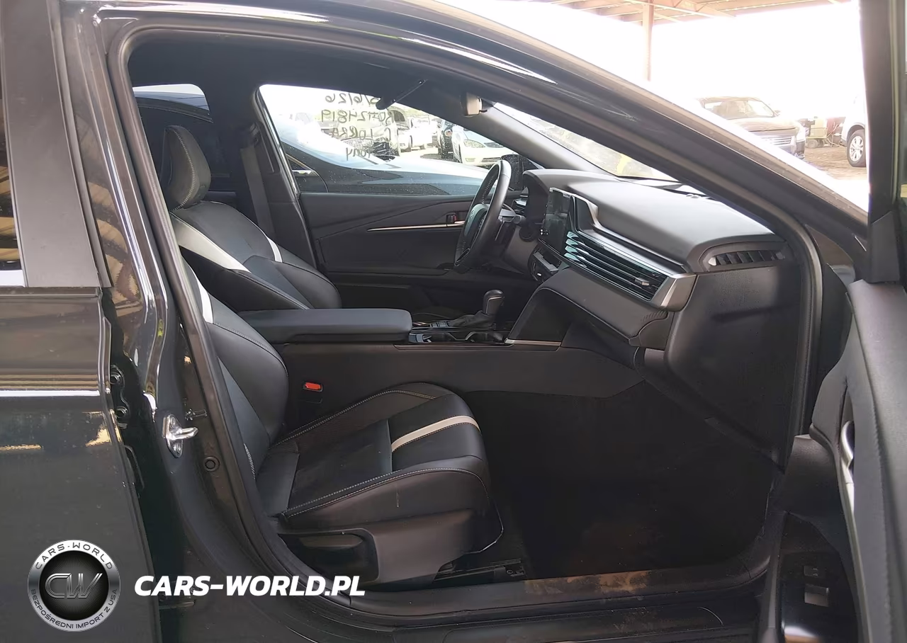 2025 Toyota Camry Se VIN:4T1DAACK6SU141339 - 5