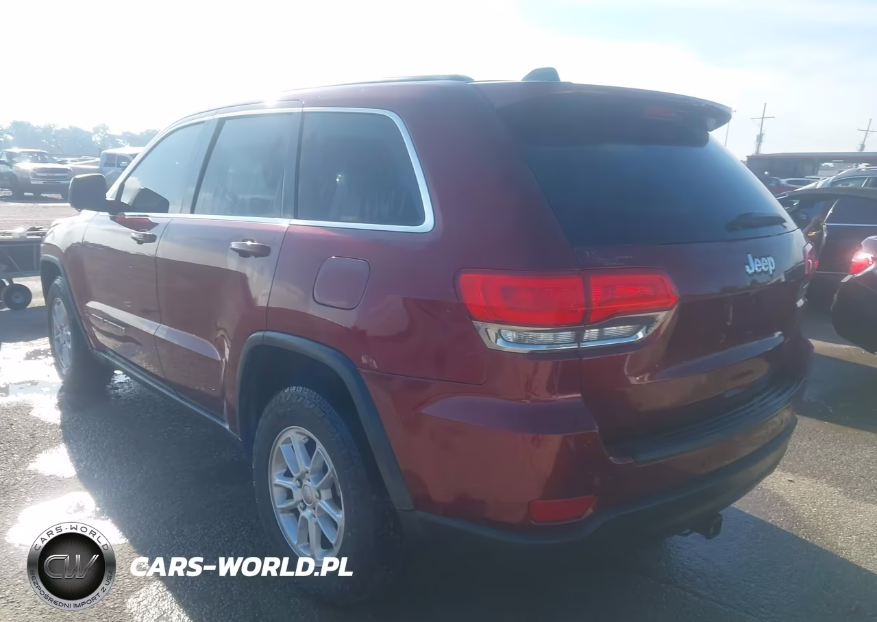 2018 Jeep Grand Cherokee Laredo 4X2 VIN:1C4RJEAGXJC300514 - 3