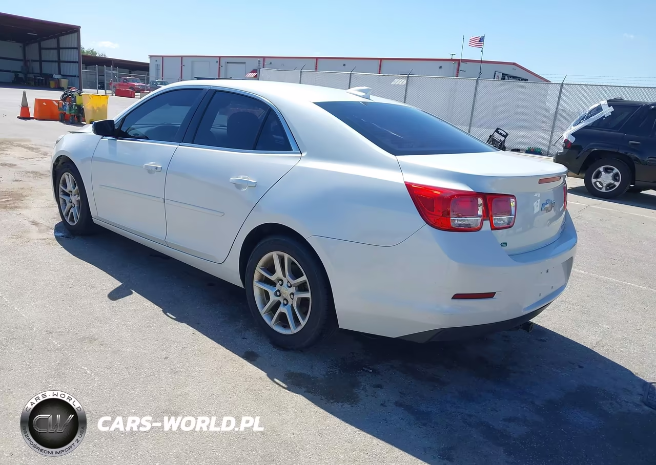 2015 Chevrolet Malibu 1Lt VIN:1G11C5SL8FU151579 - 3