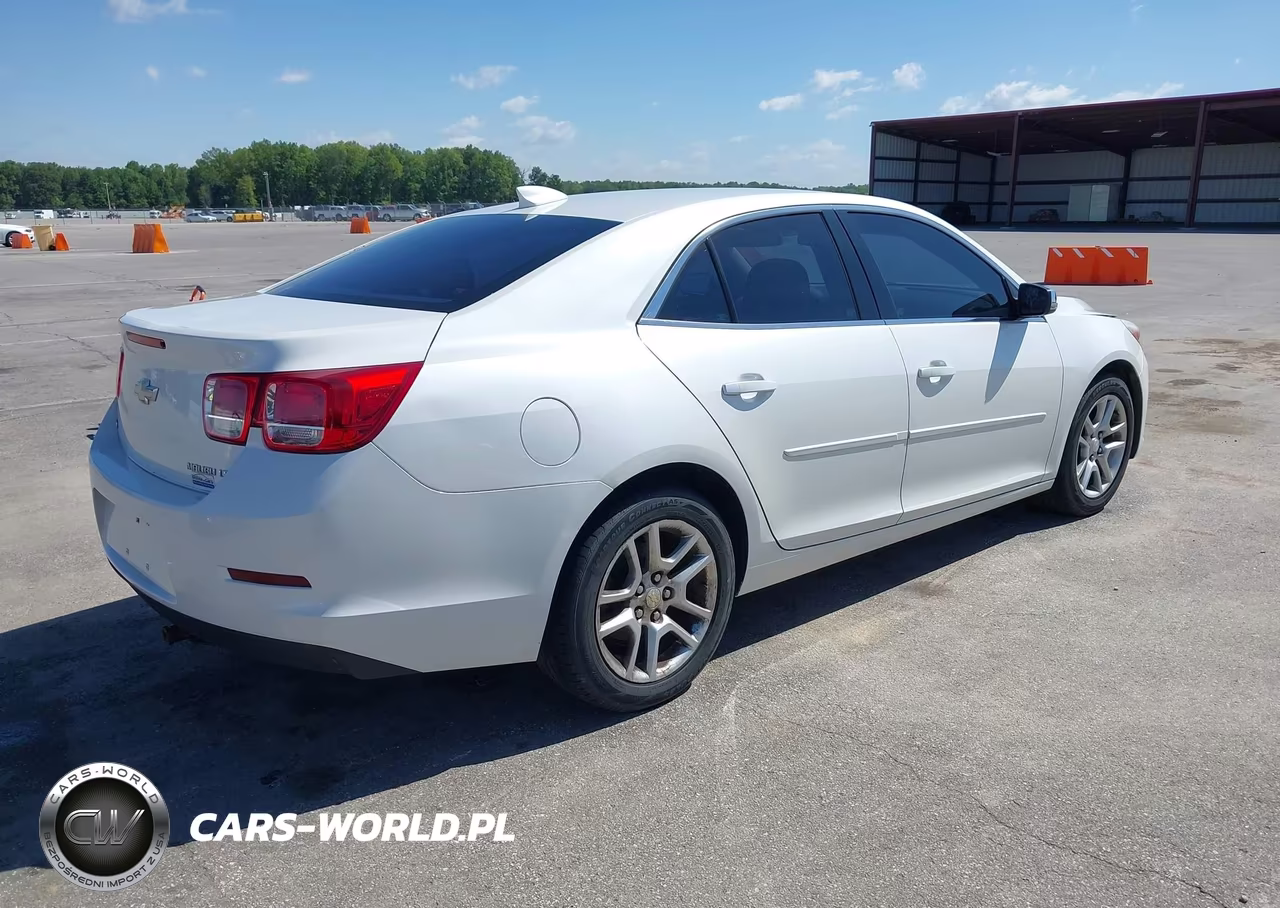 2015 Chevrolet Malibu 1Lt VIN:1G11C5SL8FU151579 - 4
