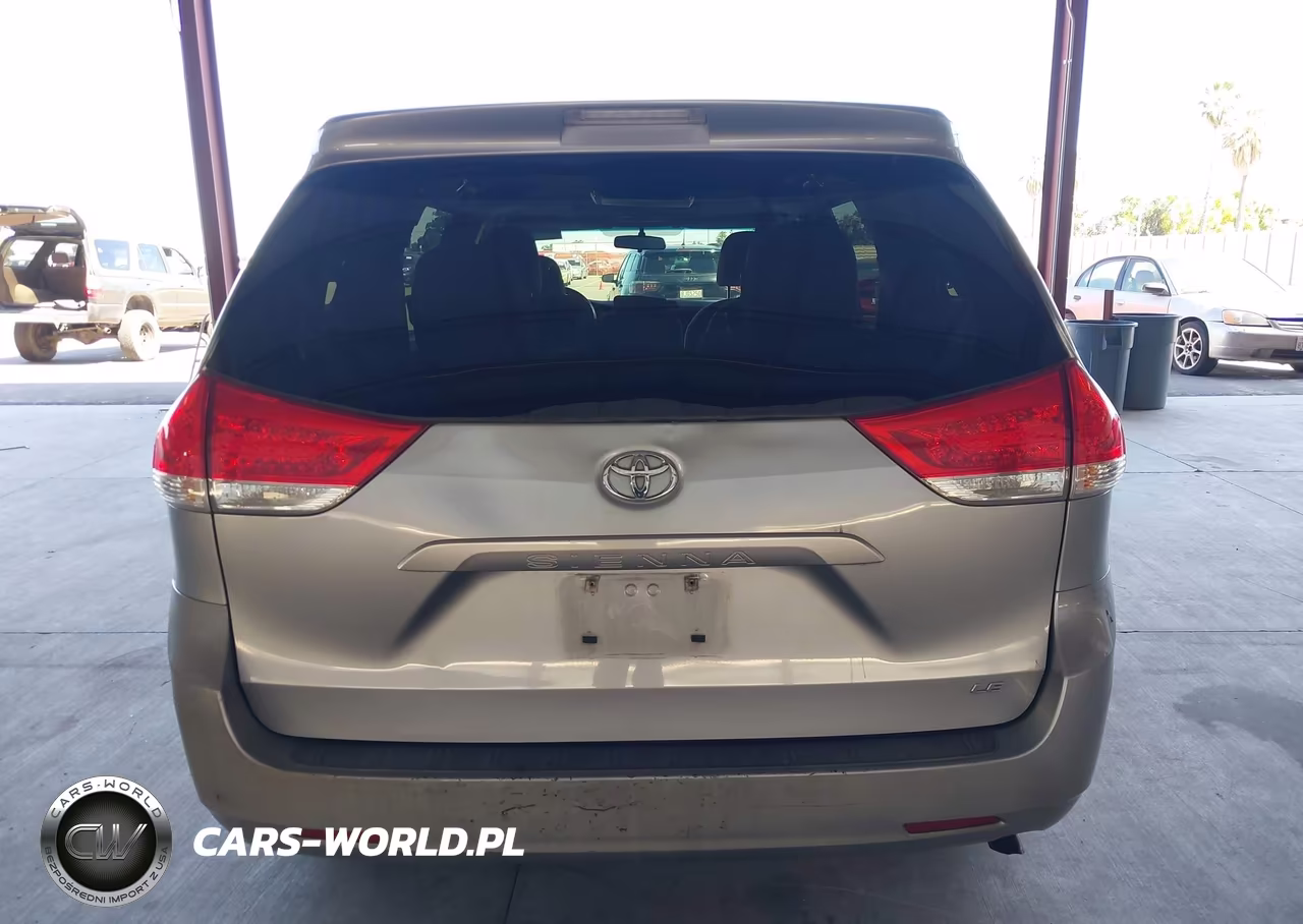 2012 Toyota Sienna Le 8 Passenger VIN:5TDKA3DC7CS014894 - 16