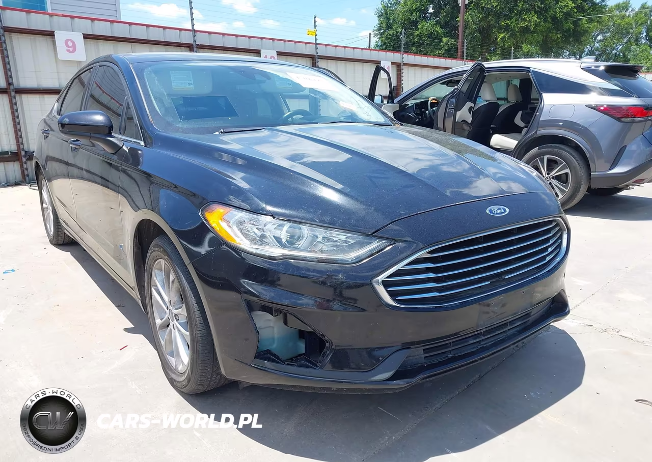 2020 Ford Fusion Se – zdjęcie 1 z 18