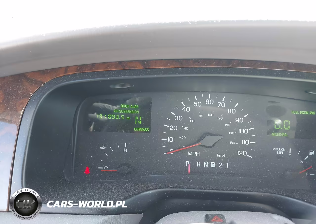 1998 Lincoln Town Car Executive VIN:1LNFM81W3WY614272 - 7