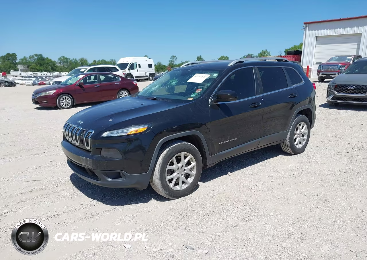 2015 Jeep Cherokee Latitude VIN:1C4PJMCB1FW639610 - 2