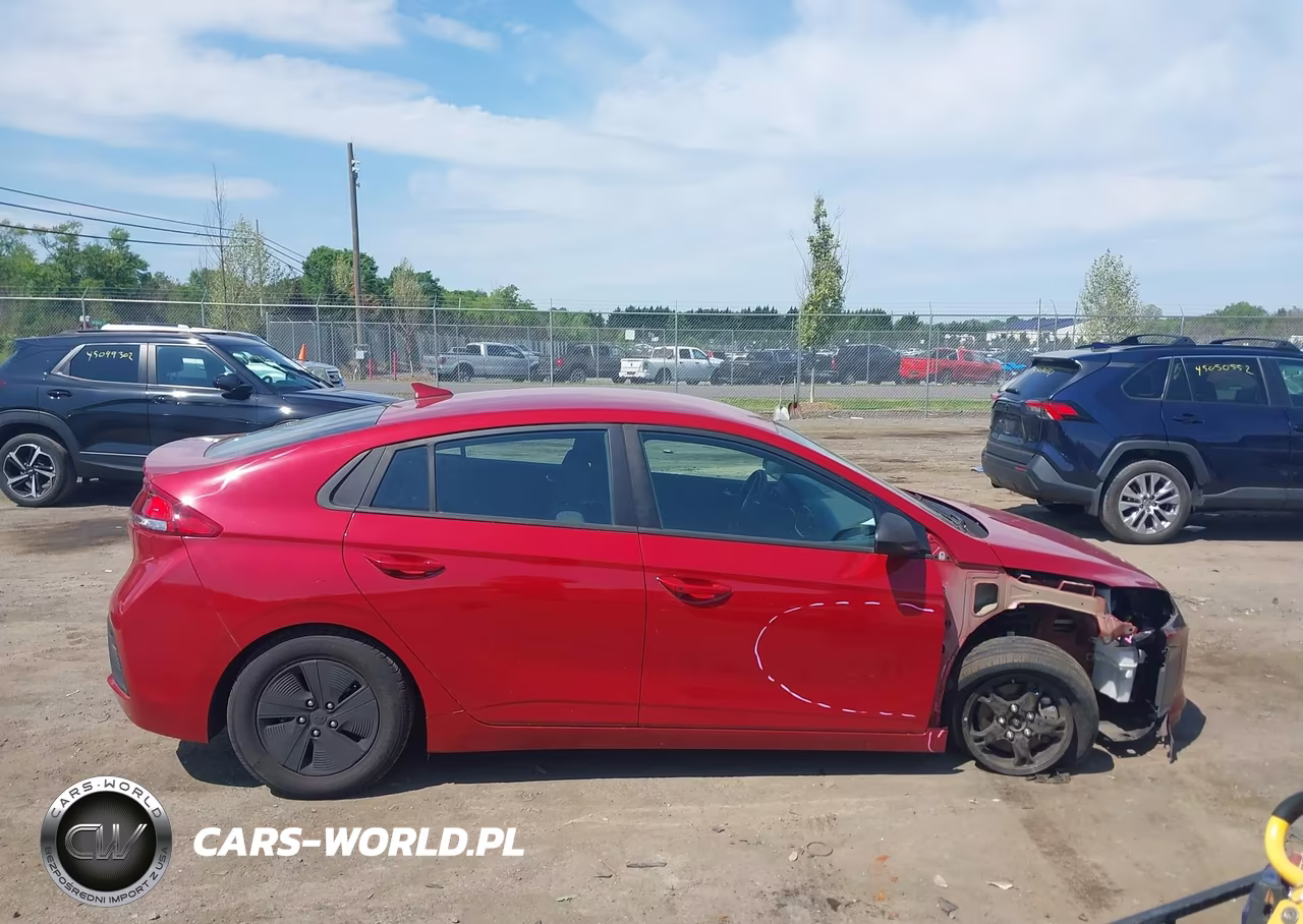 2019 Hyundai Ioniq Hybrid Blue VIN:KMHC65LC7KU123963 - 14