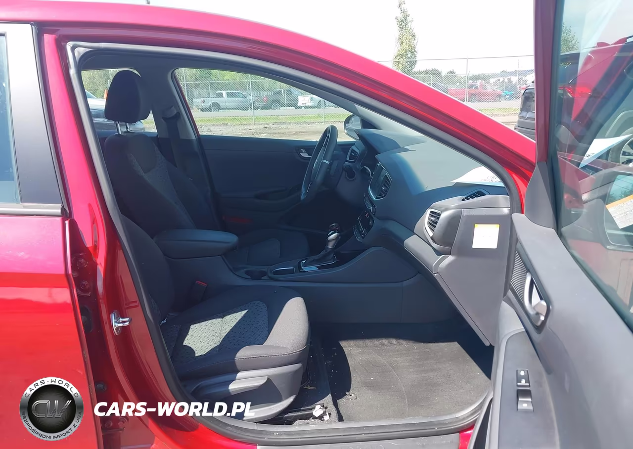 2019 Hyundai Ioniq Hybrid Blue VIN:KMHC65LC7KU123963 - 5