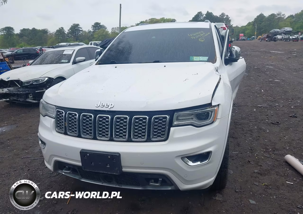2018 Jeep Grand Cherokee Overland 4X4 VIN:1C4RJFCG4JC361277 - 12