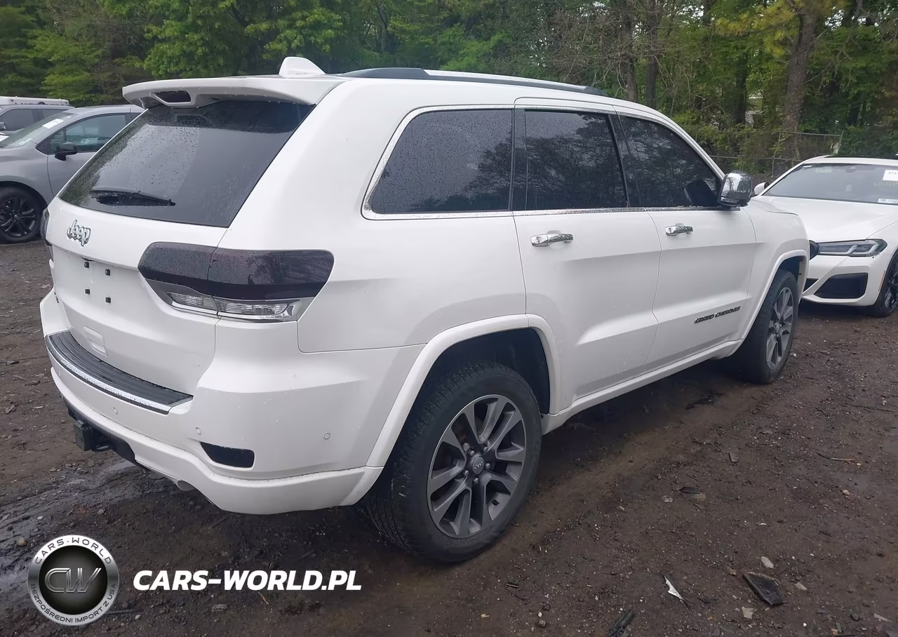 2018 Jeep Grand Cherokee Overland 4X4 VIN:1C4RJFCG4JC361277 - 4