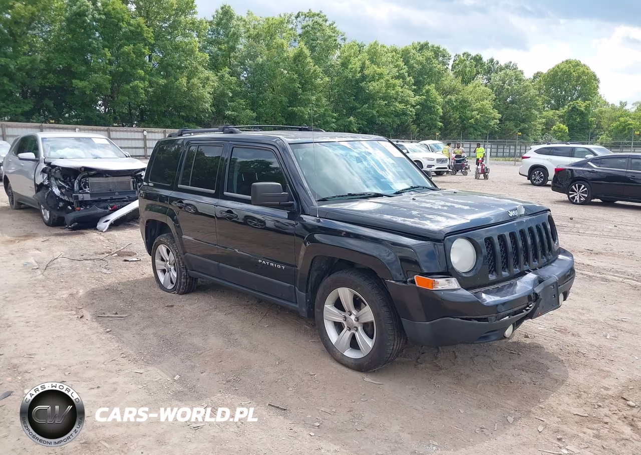 2014 Jeep Patriot Latitude – zdjęcie 1 z 16