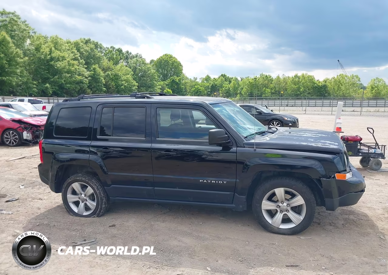 2014 Jeep Patriot Latitude VIN:1C4NJPFA8ED550056 - 13