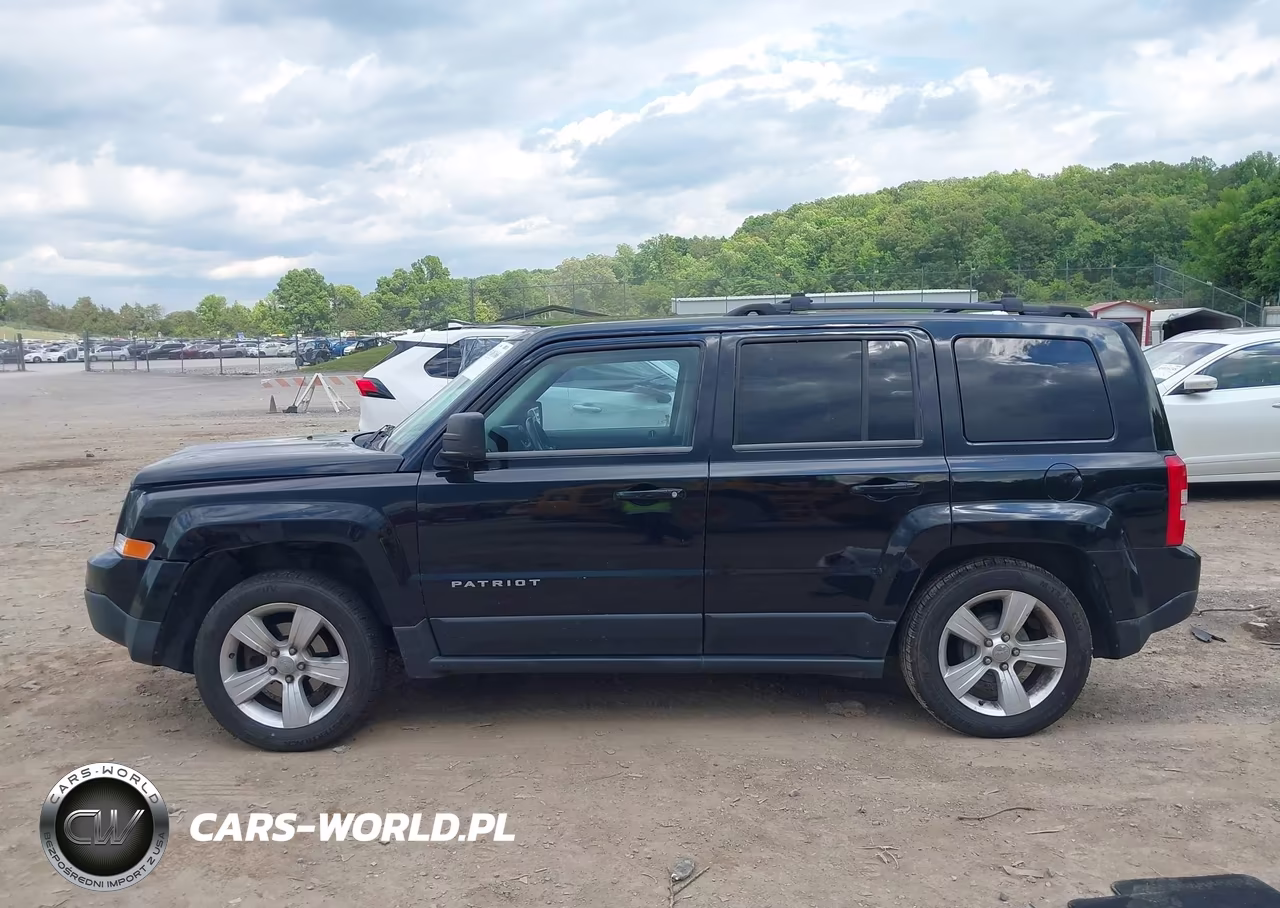 2014 Jeep Patriot Latitude VIN:1C4NJPFA8ED550056 - 14