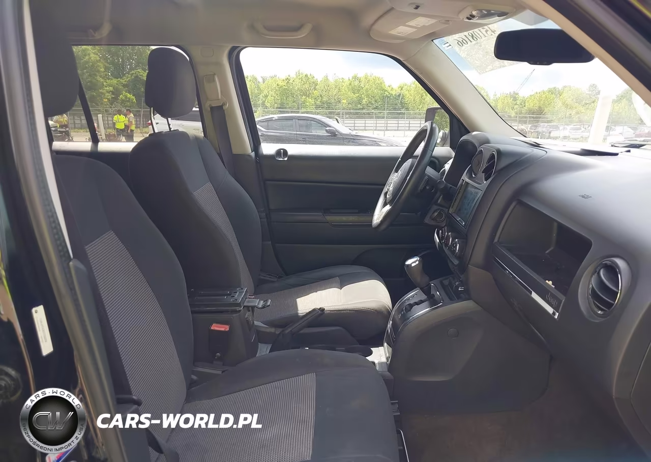 2014 Jeep Patriot Latitude VIN:1C4NJPFA8ED550056 - 5