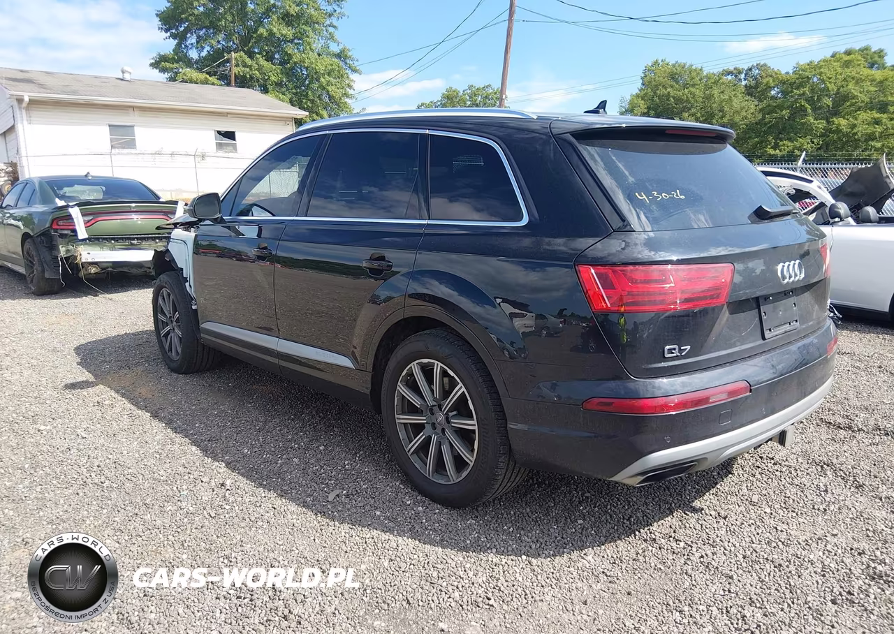 2017 Audi Q7 3.0T Premium VIN:WA1VAAF72HD057070 - 3