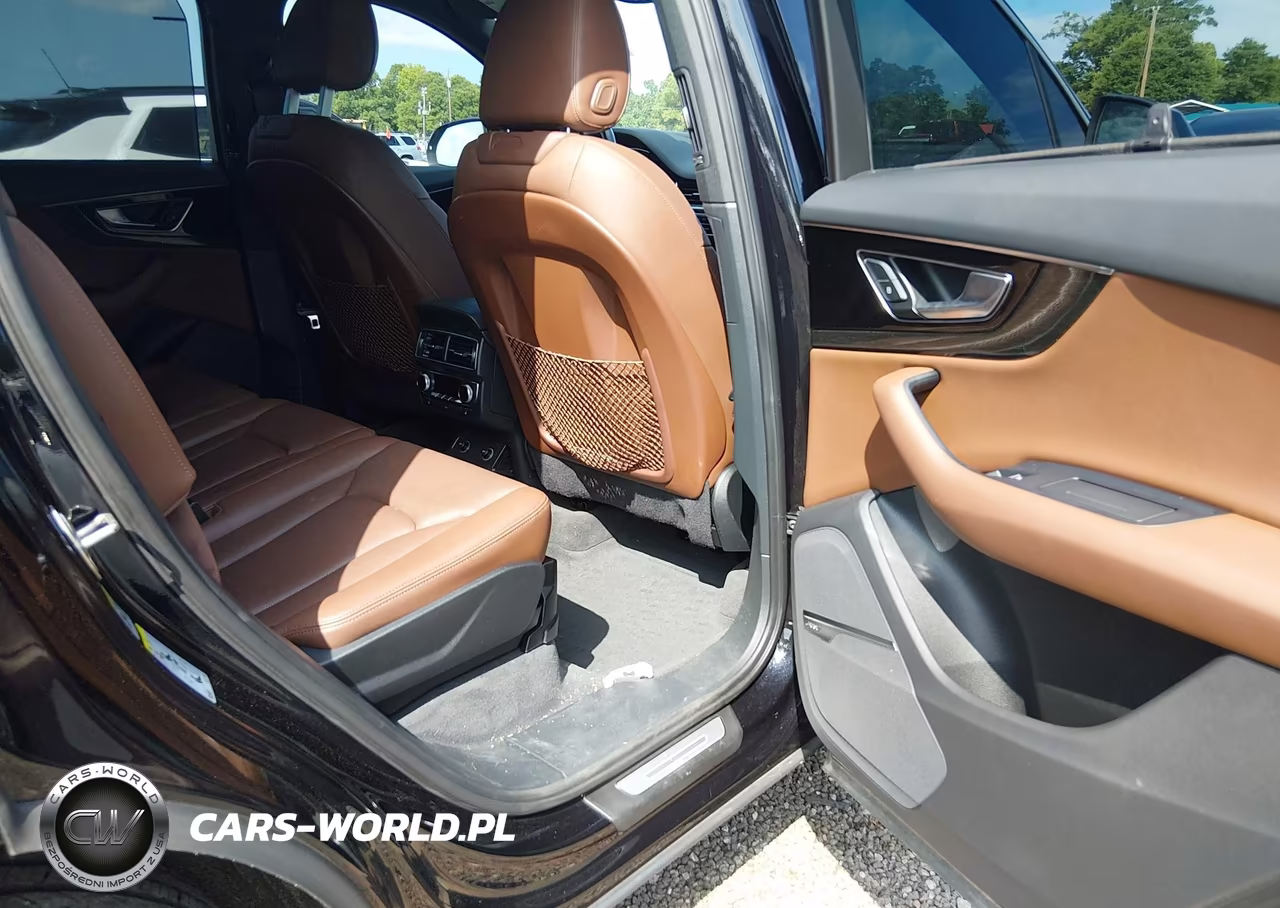2017 Audi Q7 3.0T Premium VIN:WA1VAAF72HD057070 - 8
