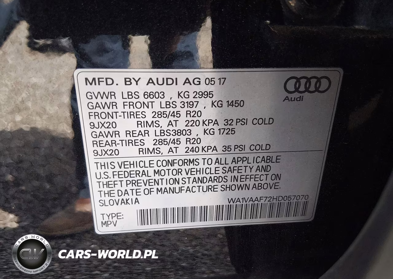 2017 Audi Q7 3.0T Premium VIN:WA1VAAF72HD057070 - 9