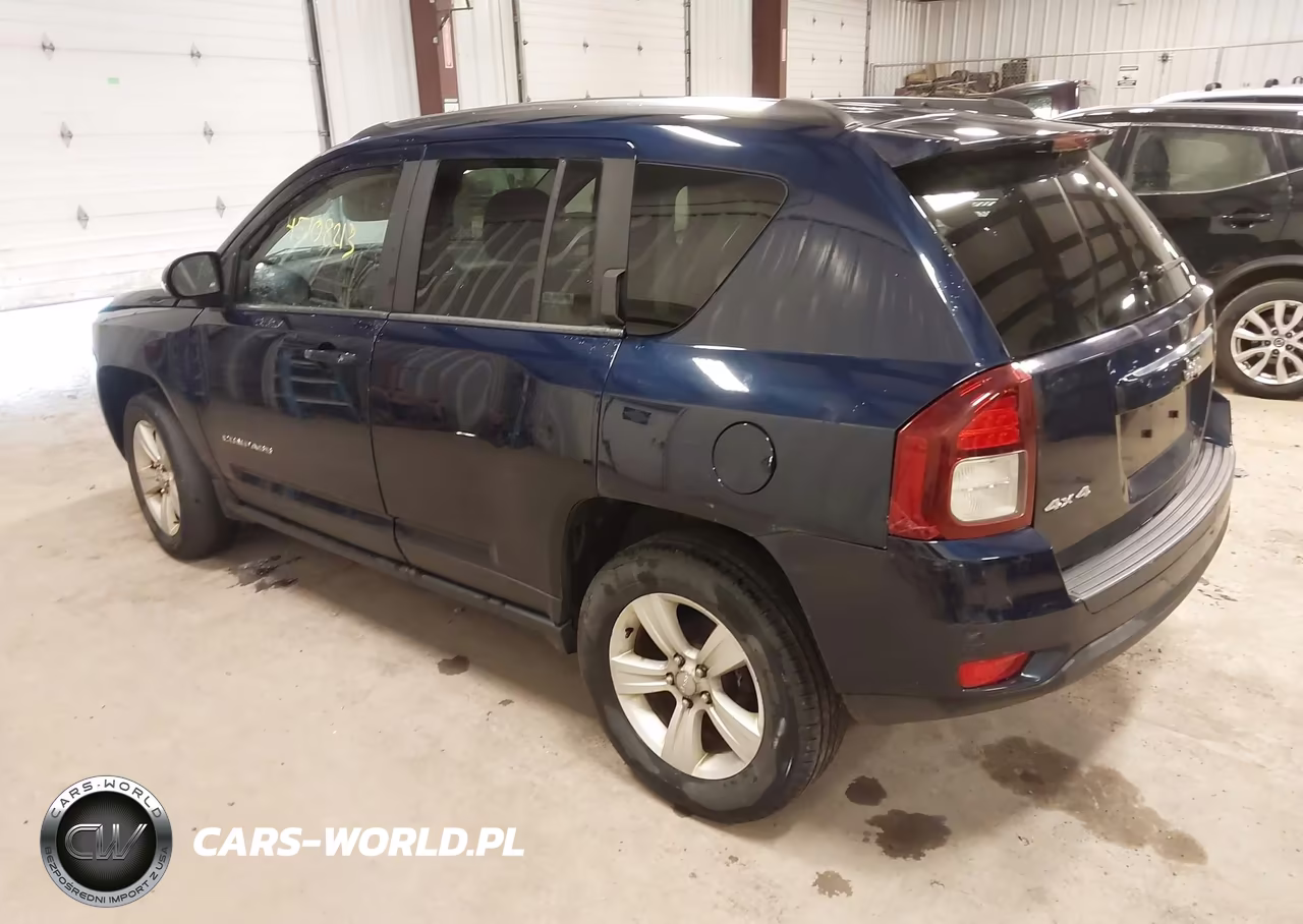 2014 Jeep Compass Sport VIN:1C4NJDBBXED828744 - 3