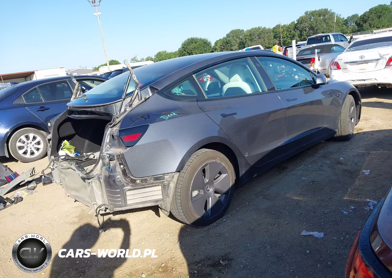 2022 Tesla Model 3 Long Range Dual Motor All-Wheel Drive VIN:5YJ3E1EBXNF305402 - 4