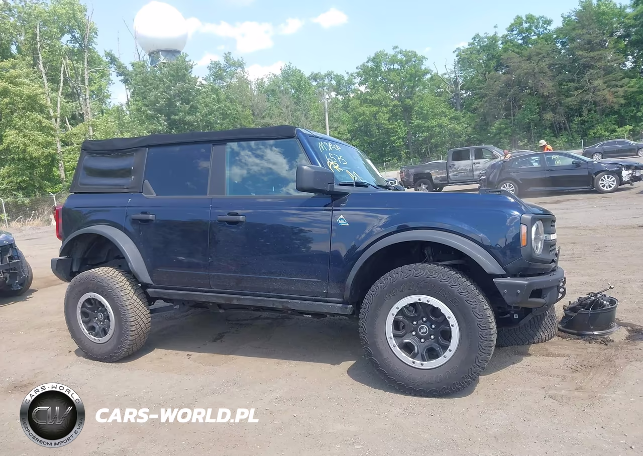 2021 Ford Bronco Black Diamond VIN:1FMEE5DP7MLA96575 - 13