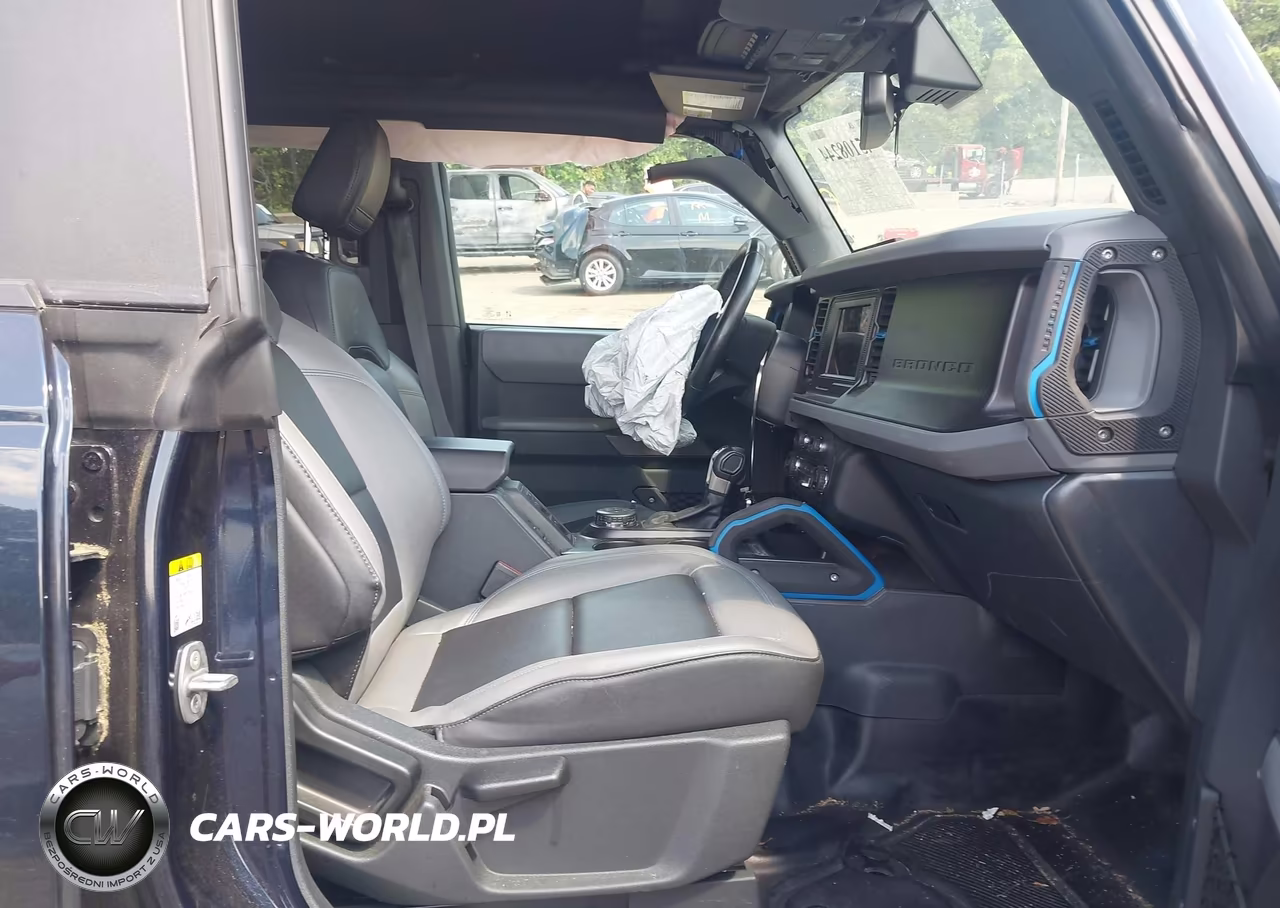 2021 Ford Bronco Black Diamond VIN:1FMEE5DP7MLA96575 - 5