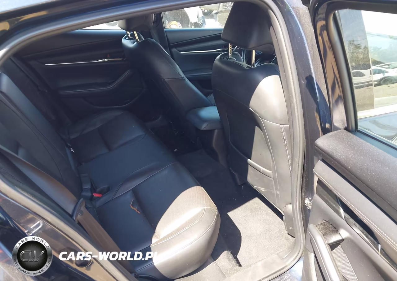 2020 Mazda Mazda3 Premium Package VIN:JM1BPBNM1L1156493 - 8