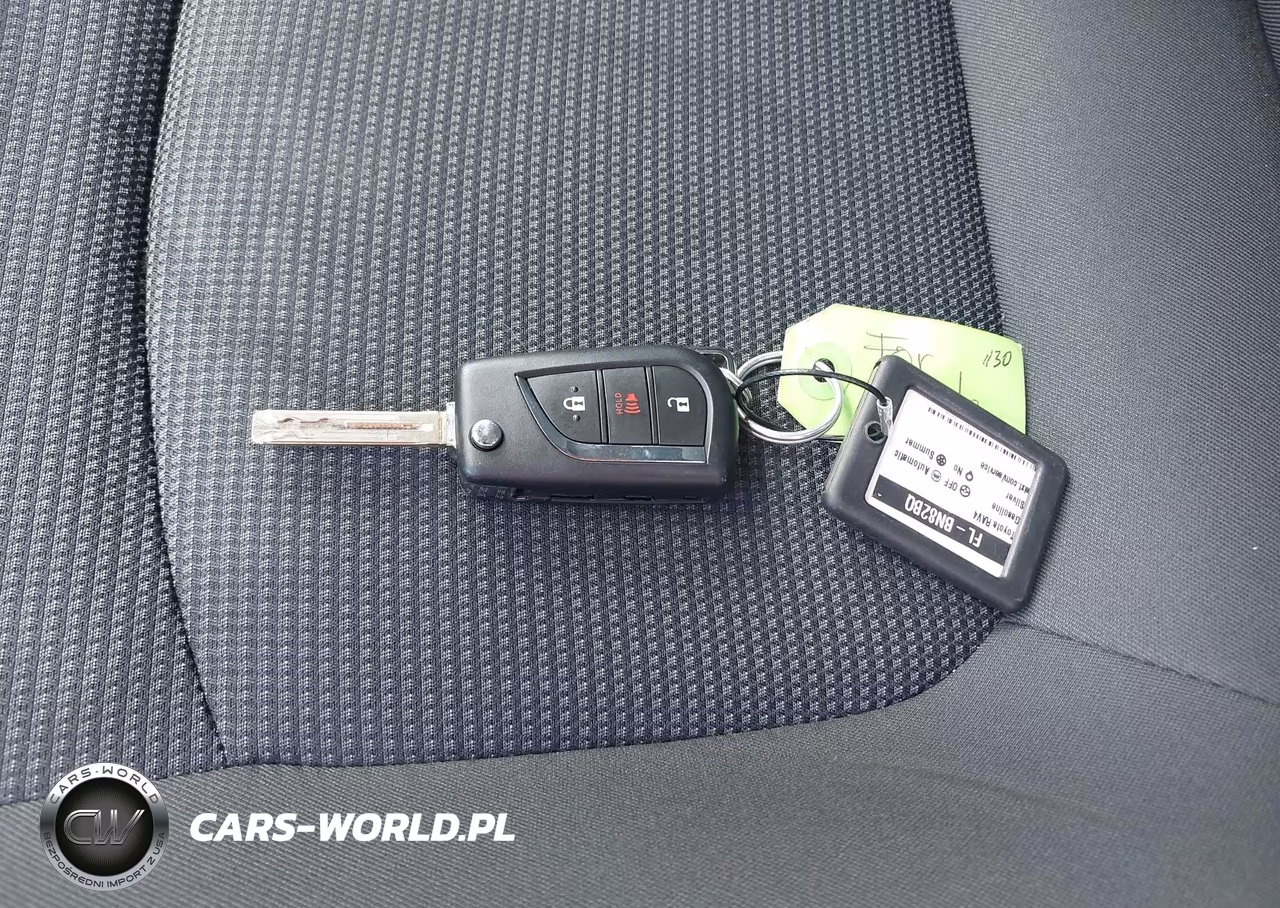 2025 Toyota Rav4 Hybrid Le VIN:4T3MWRFV7SU167736 - 11