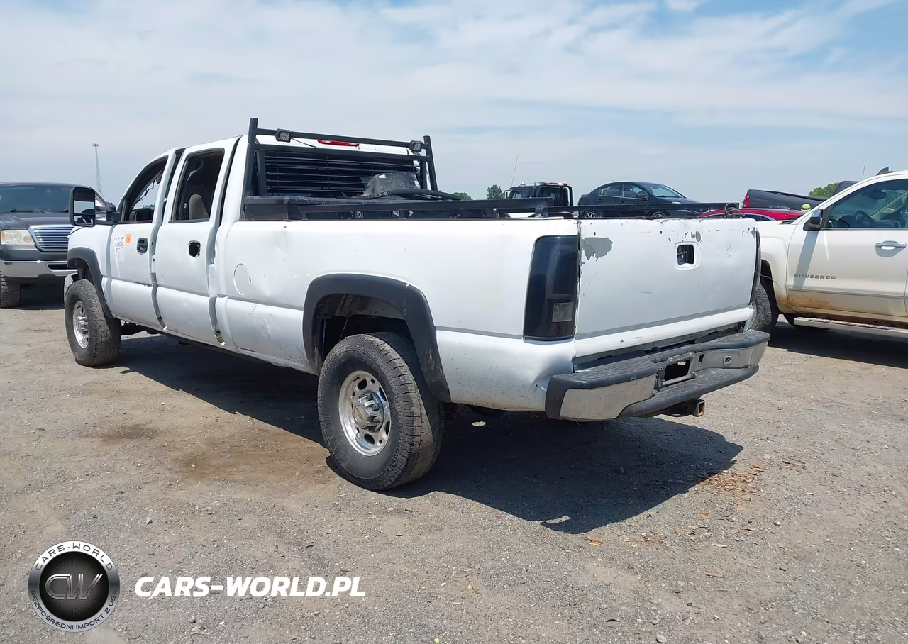 2007 Chevrolet Silverado 2500Hd Classic Work Truck VIN:1GCHC23D47F131847 - 3