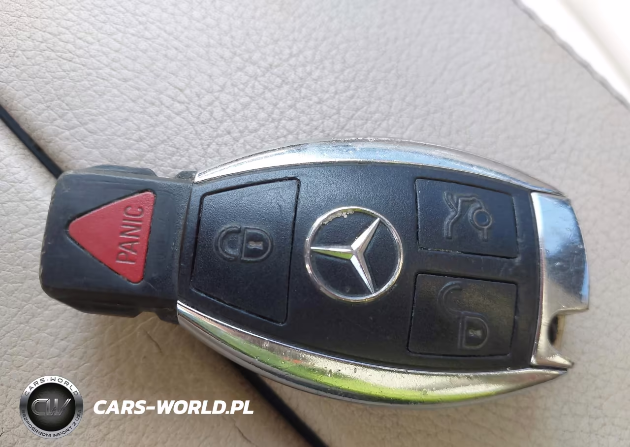2016 Mercedes-Benz C 300 VIN:55SWF4JBXGU114467 - 11