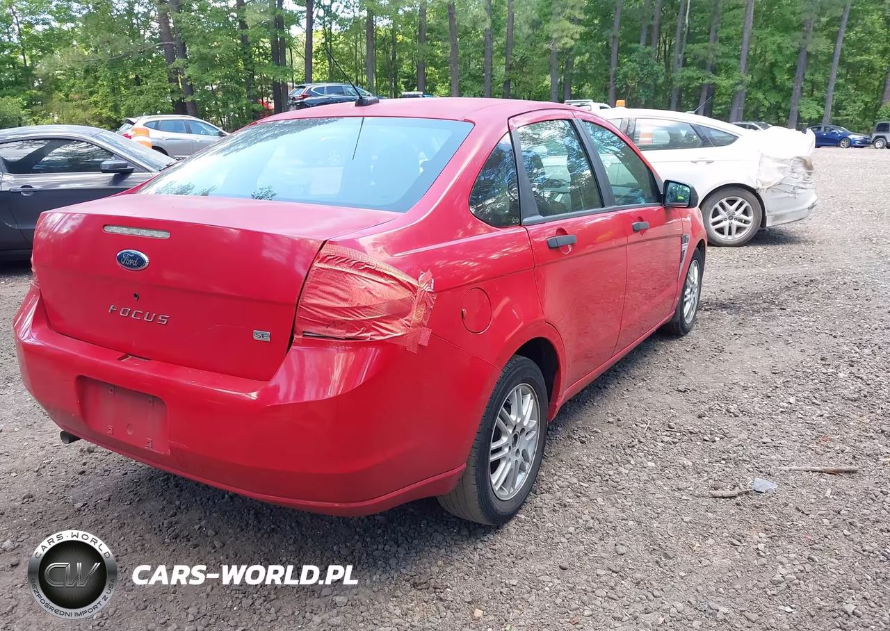 2008 Ford Focus Se-Ses VIN:1FAHP35N88W129235 - 4