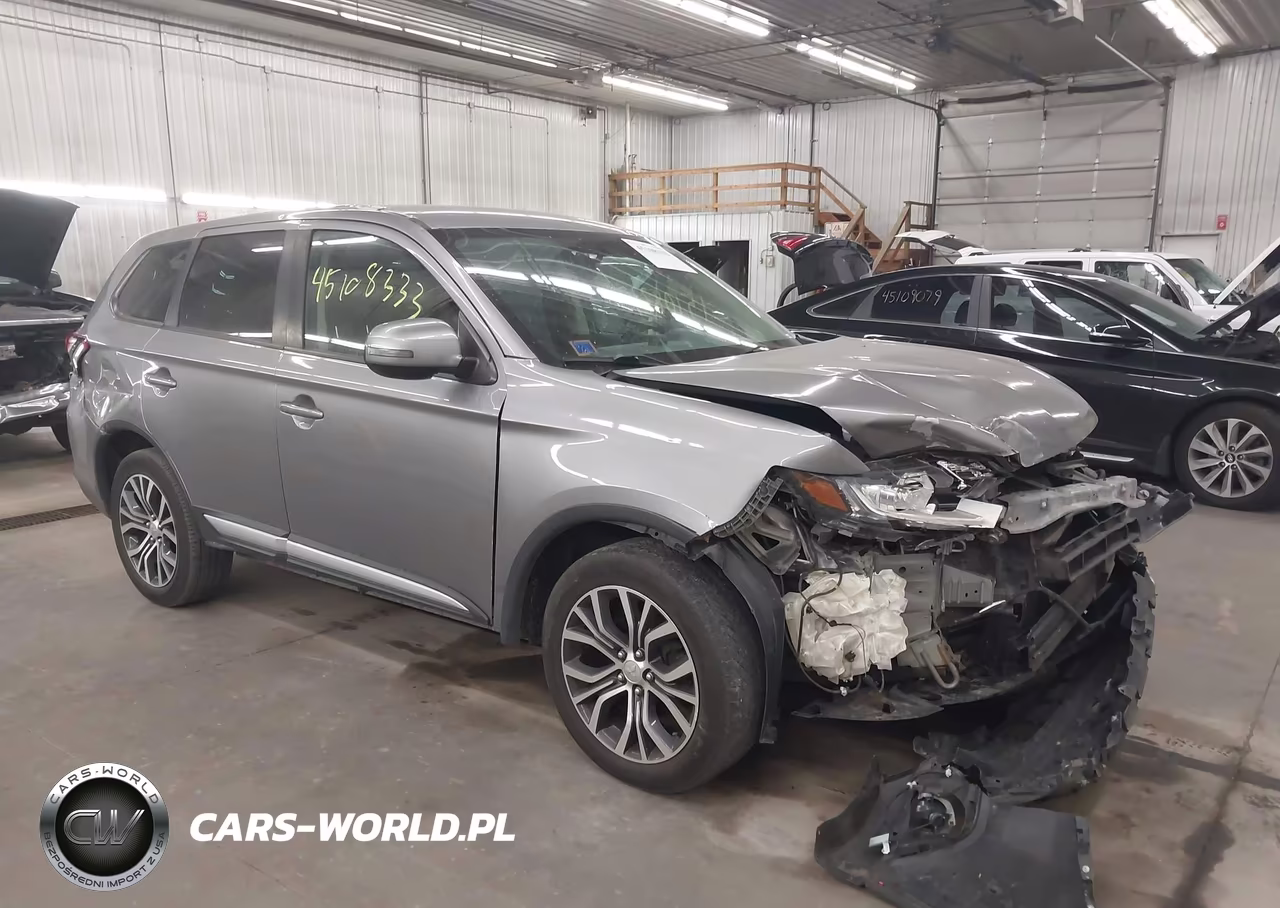 2018 Mitsubishi Outlander Se – zdjęcie 1 z 17