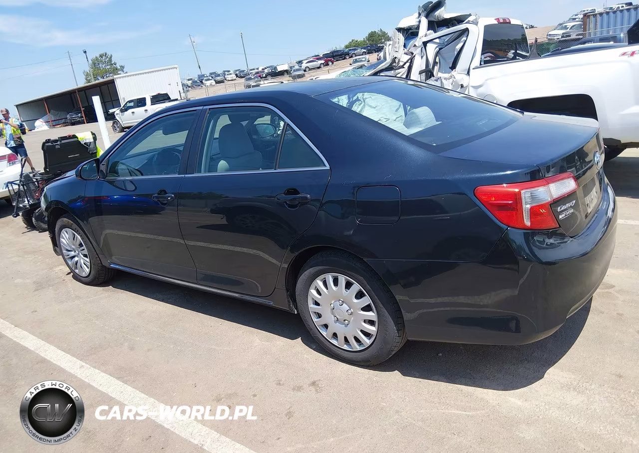 2014 Toyota Camry Le VIN:4T1BF1FK5EU369163 - 14