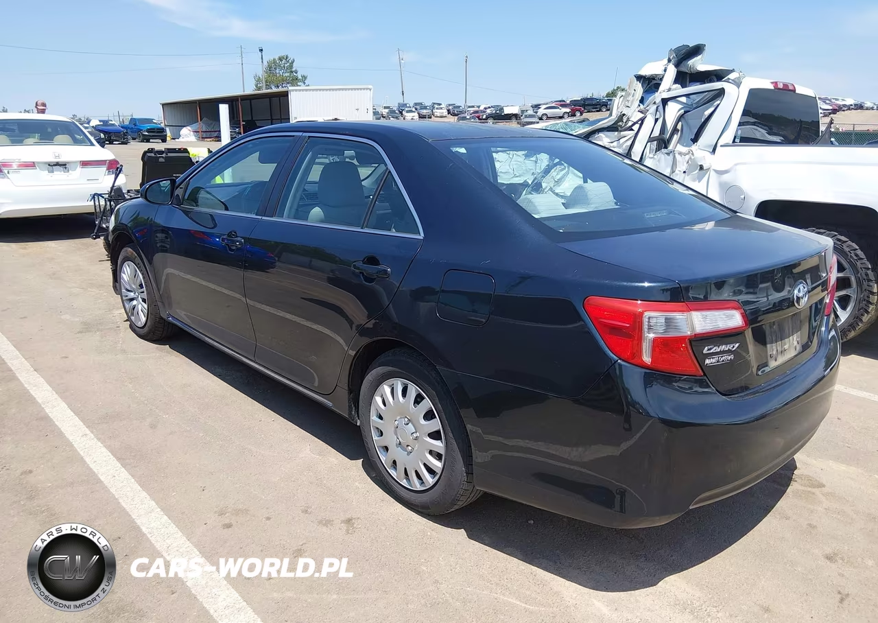 2014 Toyota Camry Le VIN:4T1BF1FK5EU369163 - 3