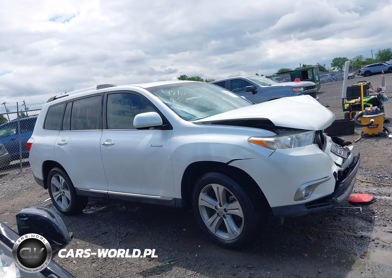 2013 Toyota Highlander Limited V6 VIN:5TDYK3EH7DS101665 - 13