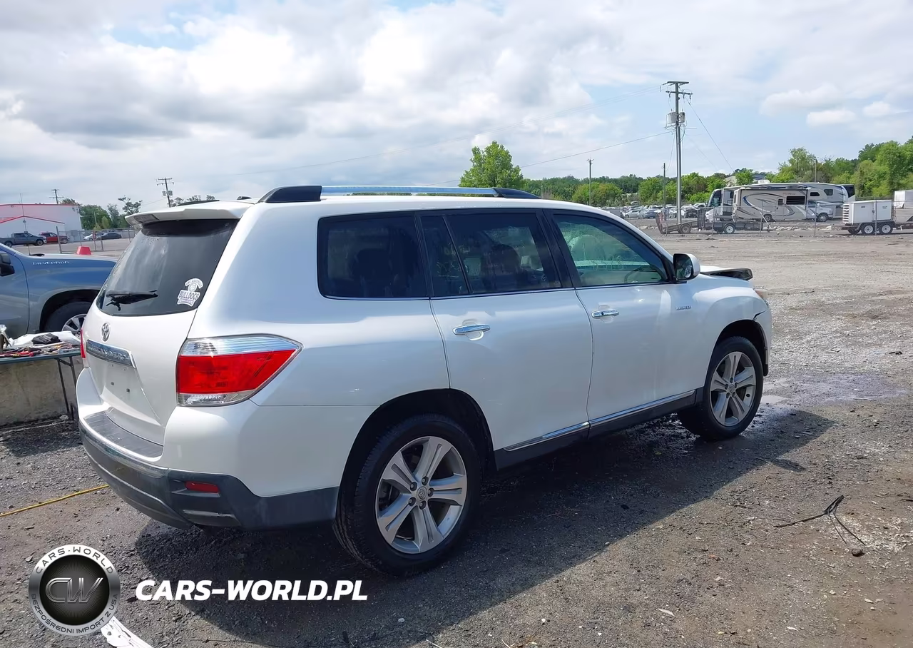 2013 Toyota Highlander Limited V6 VIN:5TDYK3EH7DS101665 - 4