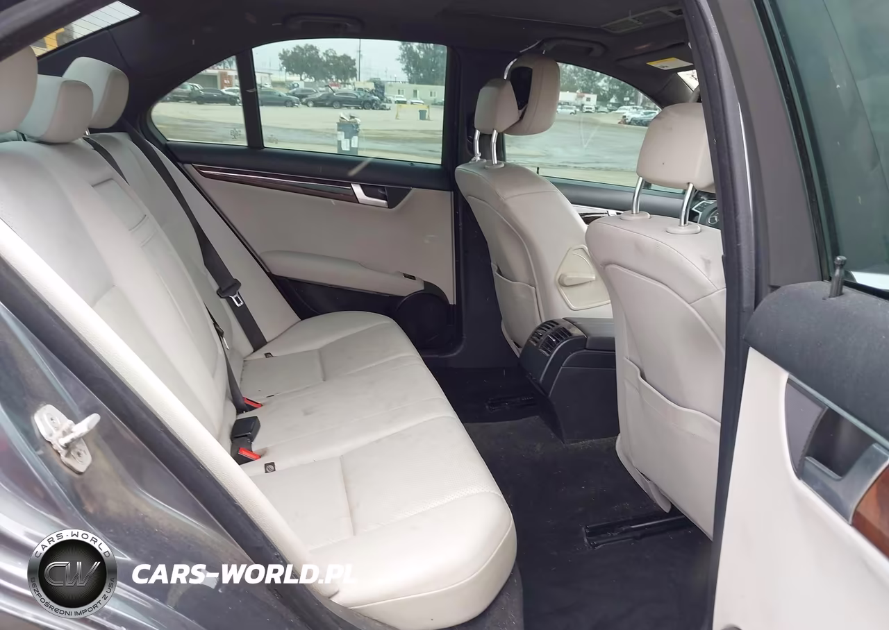 2014 Mercedes-Benz C 250 Sport VIN:WDDGF4HB5EA932986 - 8