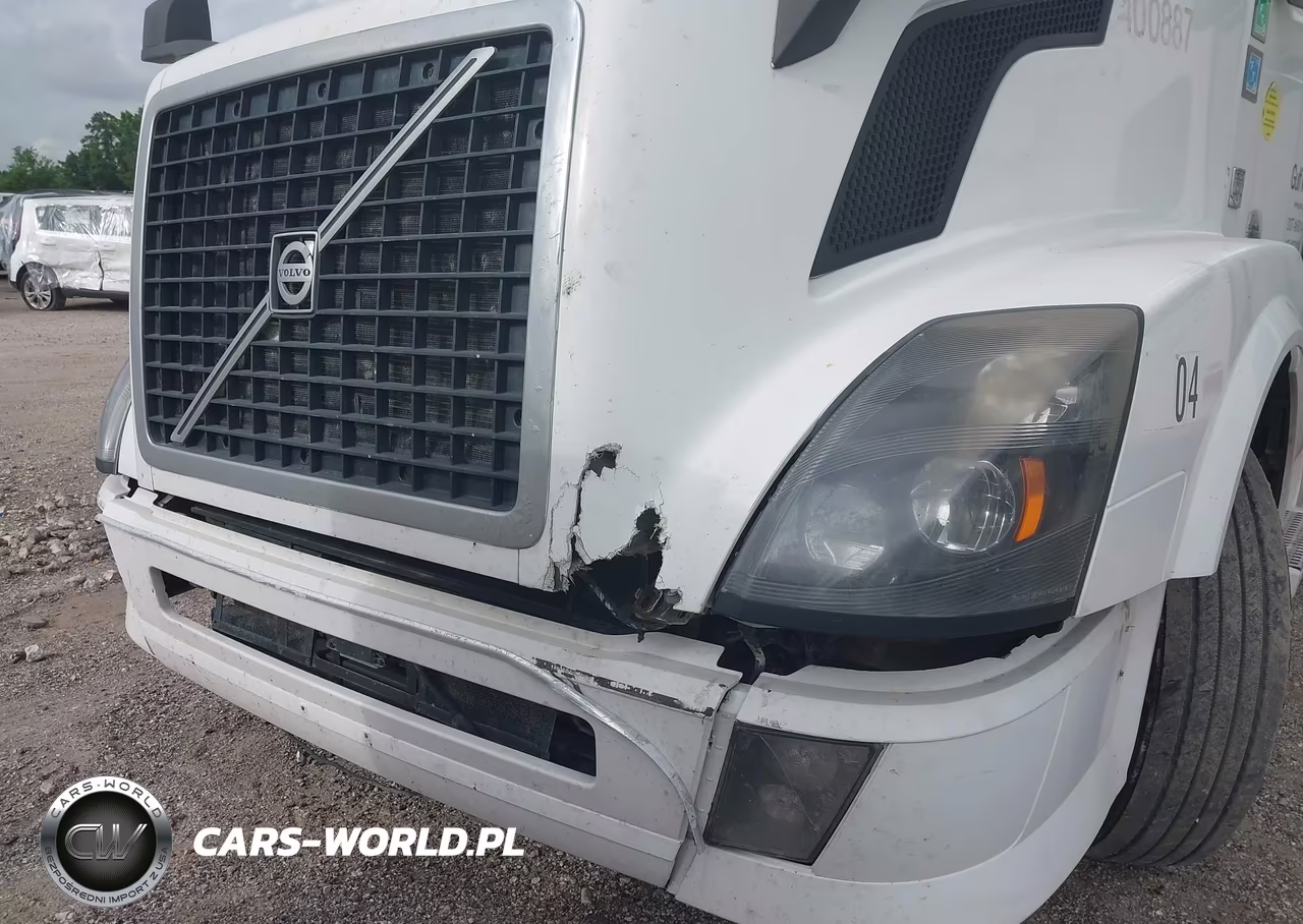 2015 Volvo Vn VIN:4V4NC9EH8FN931510 - 11