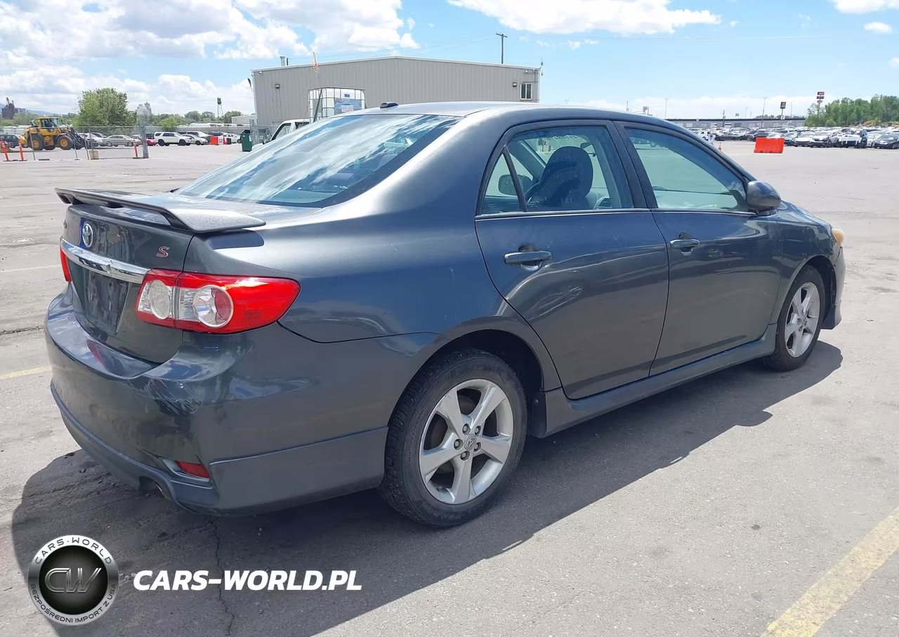 2011 Toyota Corolla S VIN:2T1BU4EE5BC596885 - 4