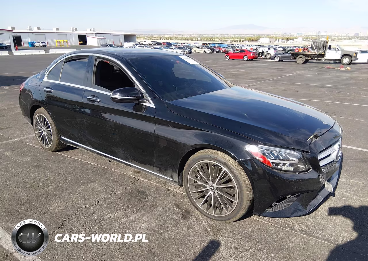 2021 Mercedes-Benz C 300 Sedan – zdjęcie 1 z 16