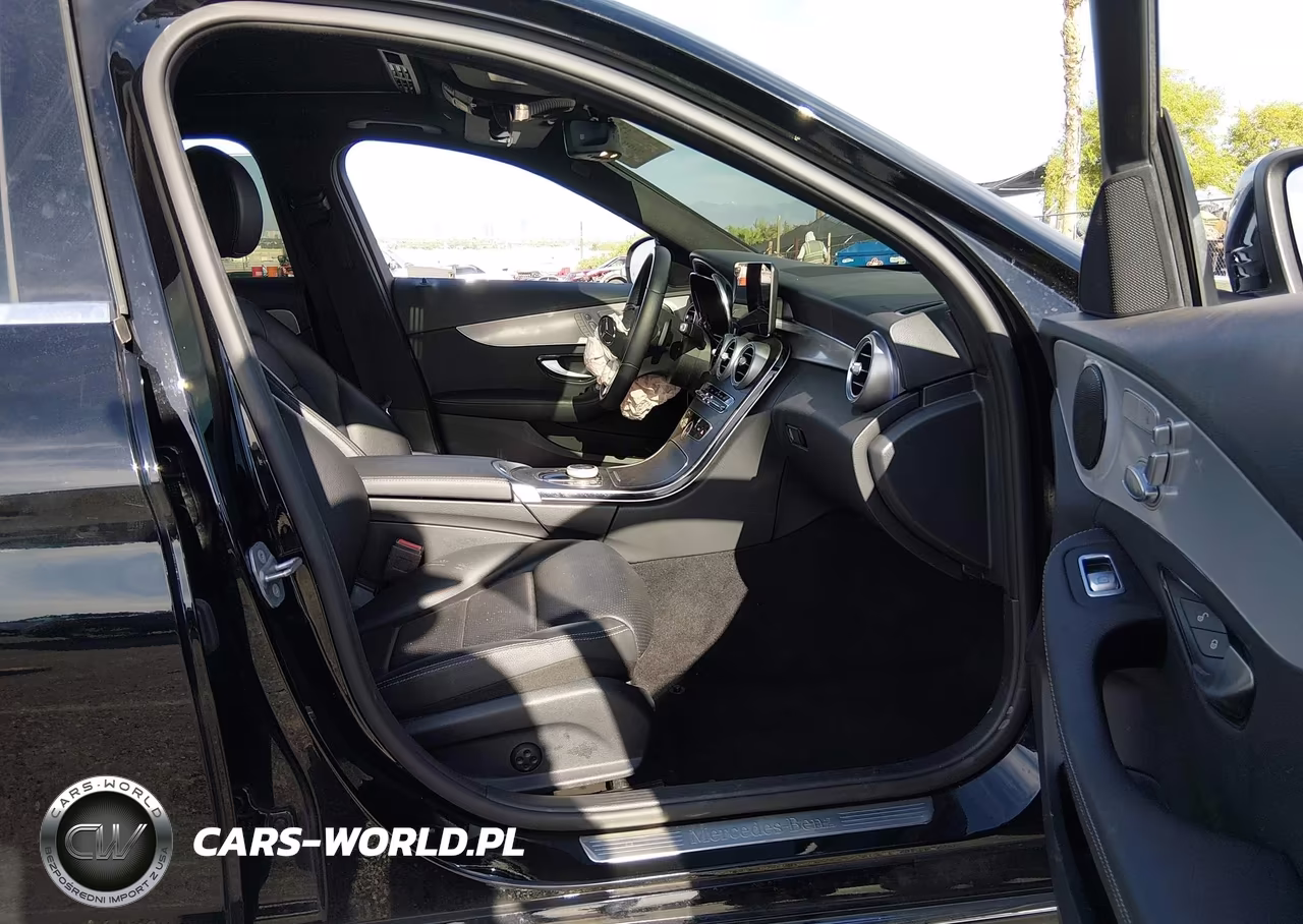 2021 Mercedes-Benz C 300 Sedan VIN:W1KWF8DB2MR615143 - 5